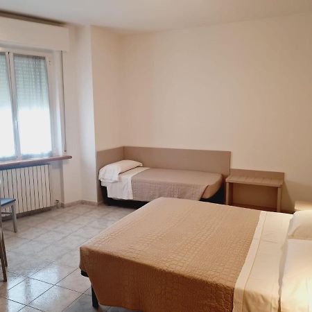 Hotel San Marco Pesaro Luaran gambar