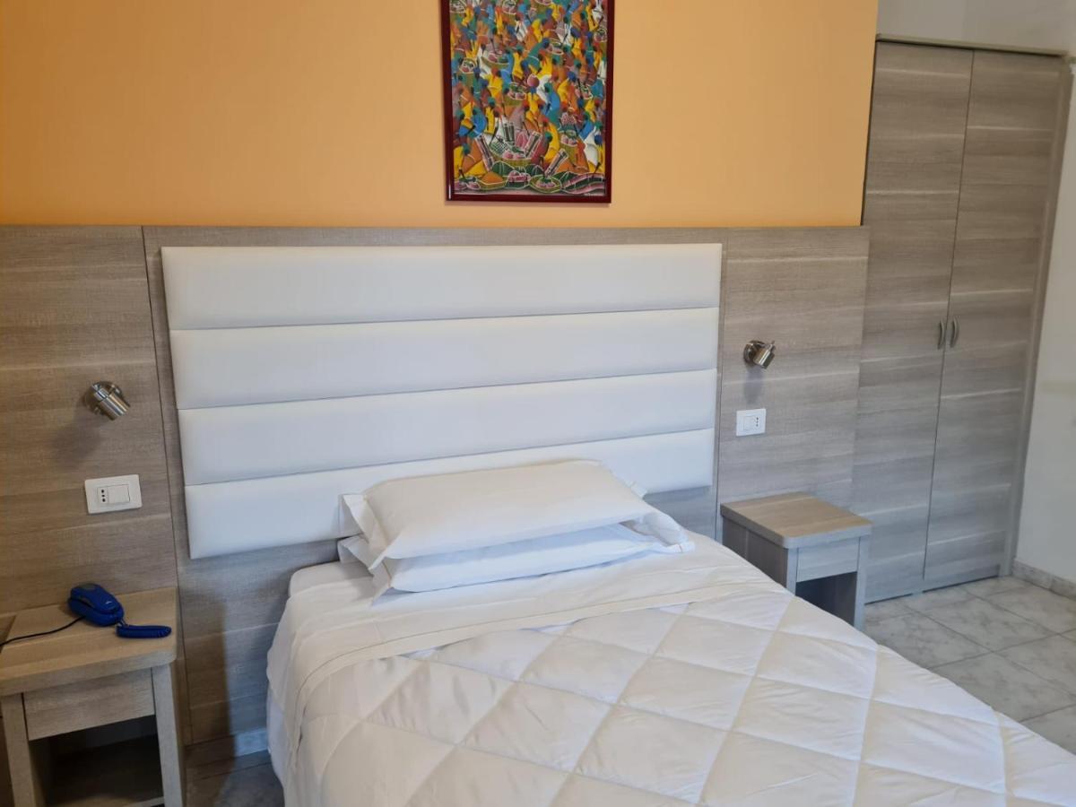 Hotel San Marco Pesaro Luaran gambar