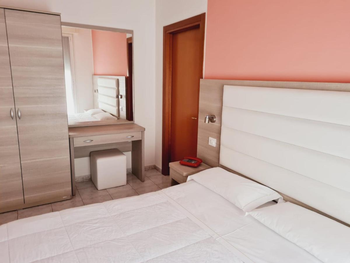 Hotel San Marco Pesaro Luaran gambar