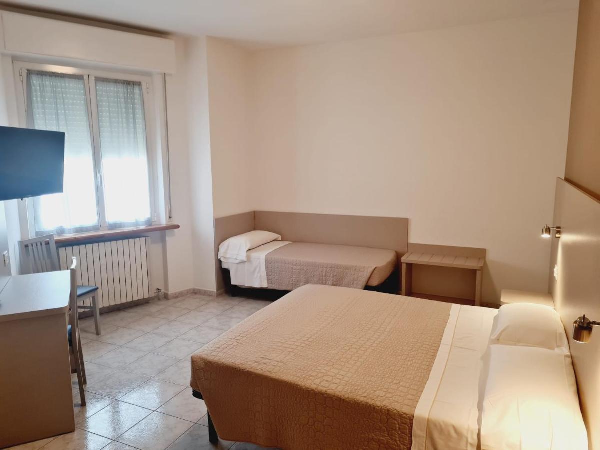 Hotel San Marco Pesaro Luaran gambar