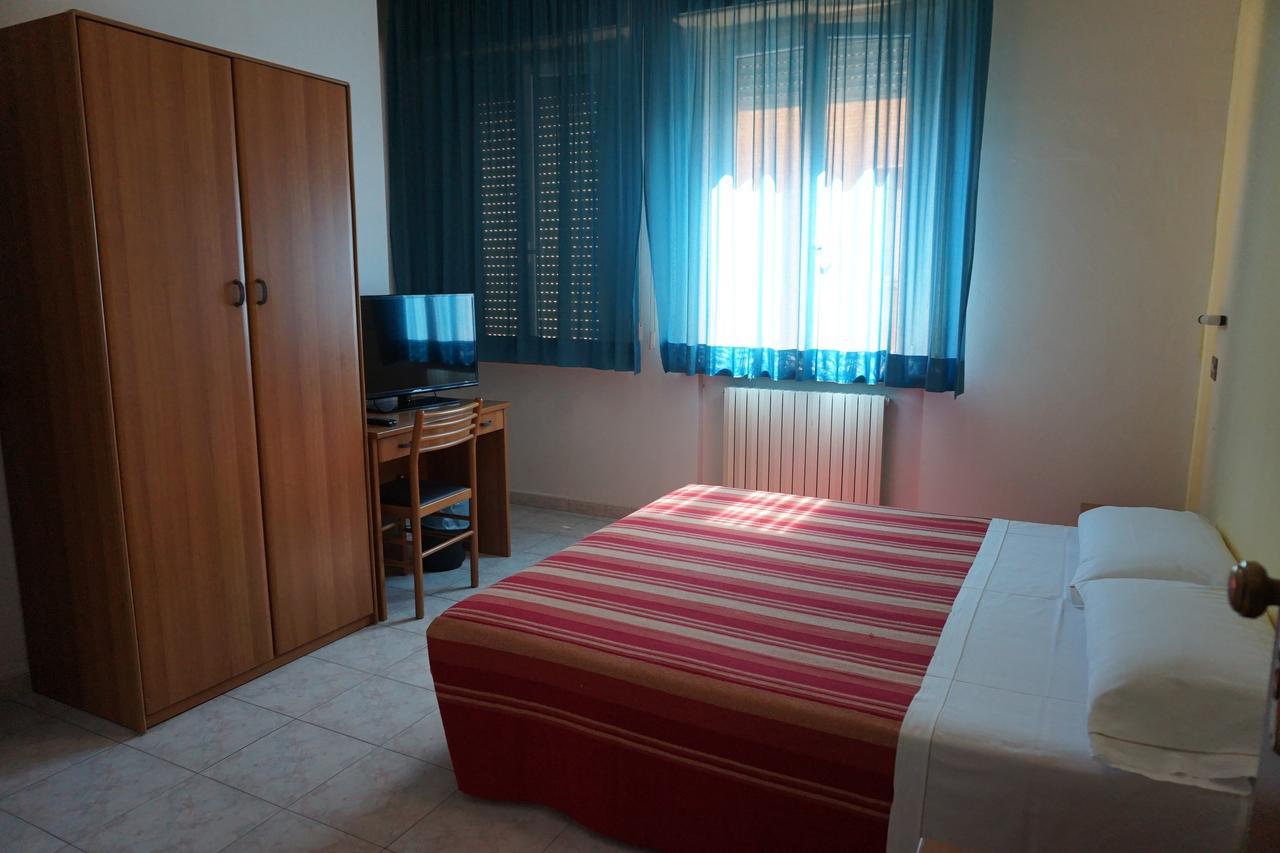 Hotel San Marco Pesaro Luaran gambar