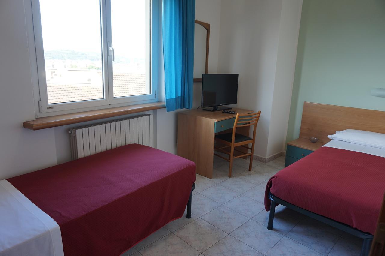 Hotel San Marco Pesaro Luaran gambar