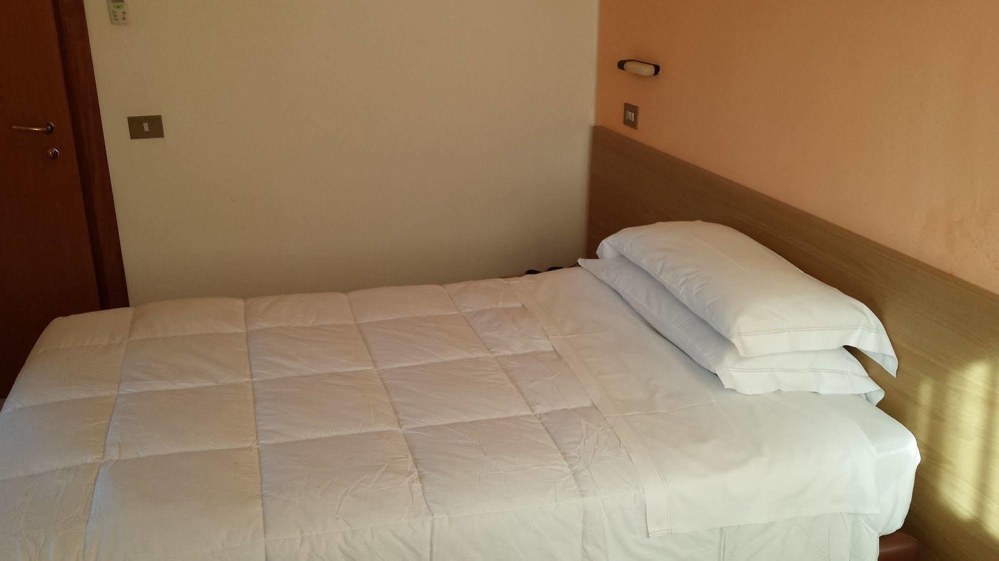 Hotel San Marco Pesaro Luaran gambar