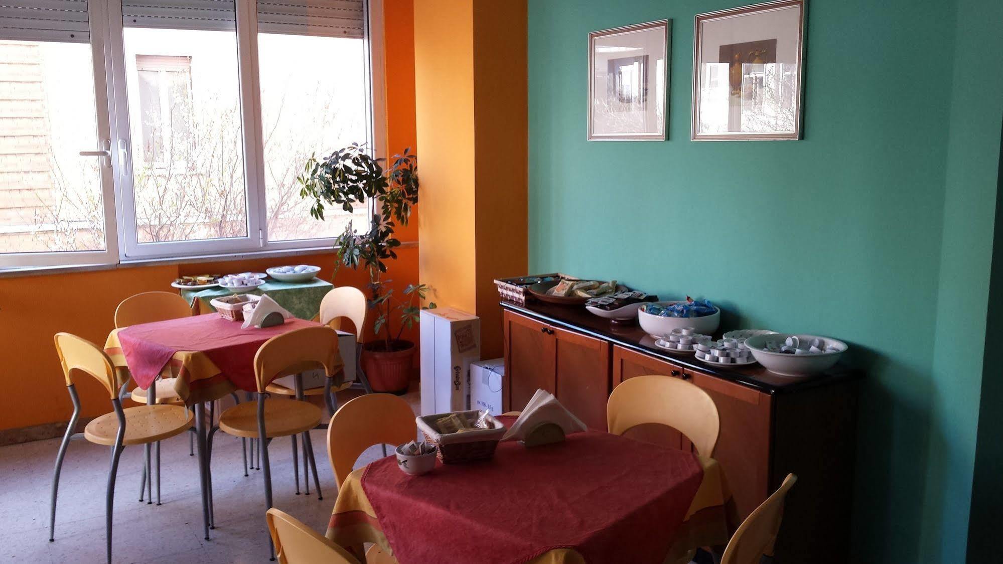 Hotel San Marco Pesaro Luaran gambar